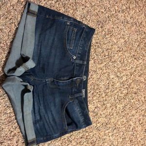 SO Shortie Shorts in Dark Denim